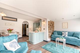 2 Bed in Tenby oc-b41400 - 0