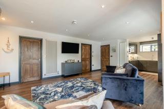 2 Bed in Tenby oc-b41399 - 1