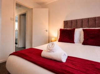 2Bed, Sleeps 5, 6MinsFromCity, Off Street Parking, Perfect For Contractors, Tourists, Business, Travel, Groups, Long & Short Stays Available, Great Rates Available At Peachy Stays - 6