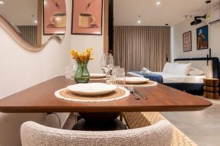 Wj Tower - Sea, Cinema & Vinyl - Modern Apartment with King Bed - 2