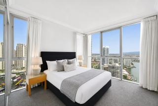 Chevron Renaissance Apartments - Hosted by WowStay - 2