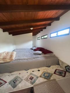 La Suiza Cabin, 5 minutes from JMC Airport - 7
