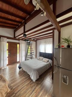La Suiza Cabin, 5 minutes from JMC Airport - 9