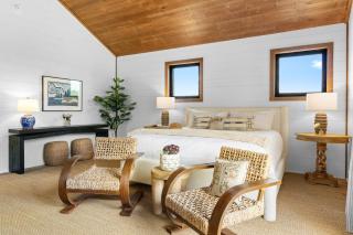 Sweet Caroline at Salt Farm - Waterfront king suite with ocean access, balcony, WiFi, and AC - 0