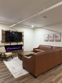 Luxury 2 Bedroom Lodge Unit 302 - 9