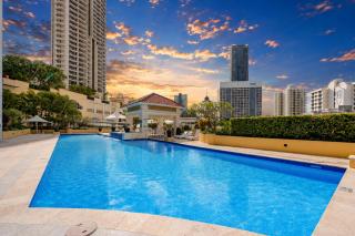 Chevron Renaissance Apartments - Hosted by WowStay - 7