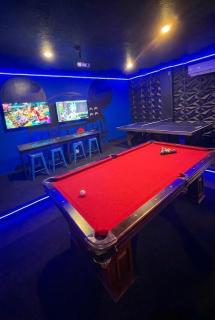 Disney 8BR South Pool Theater Arcade Harry Potter Room - 3