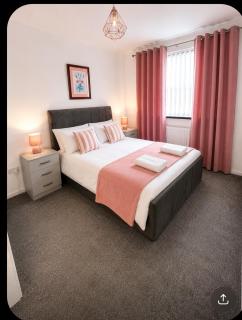 3-BedHome FreeWi-Fi Private parking NearCityCentre - 3