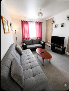 3-BedHome FreeWi-Fi Private parking NearCityCentre - 1
