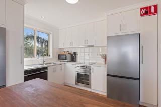 Baywatch Holiday Apartments - Merimbula - 1