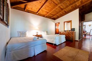 Charming original 2-bedroom villa within walking distance of the beach - 3