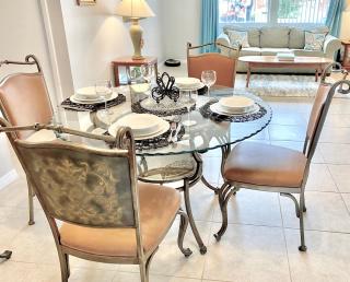 Boutique Stay - Near Beach, PSP4, Billiard or PingPong, Fire Pit, Private Yard - 8
