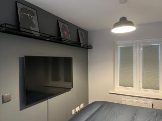 Robins Nest Luxury Bungalow - 4