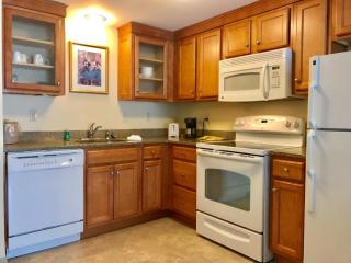 White River Inn & Suites - White River Junction - 1