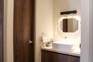 Charming Suite Pool Location AC - 2
