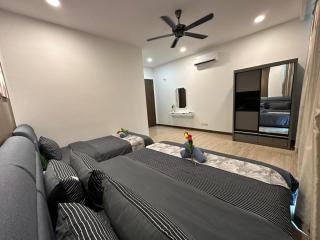 Onehome 3 Bedroom - 1