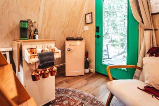 Romantic A-Frame Couples Retreat Cozy and 12 Acres - 8