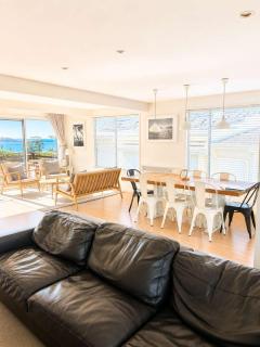 Rileys Retreat - coastal home close to beach - Mollymook - 5
