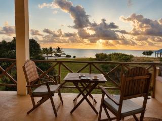 Raffia Boutique Hotel - 8