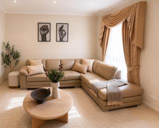Modern Spacious 2-Storey 4BR House, Near CBD Shops - 9