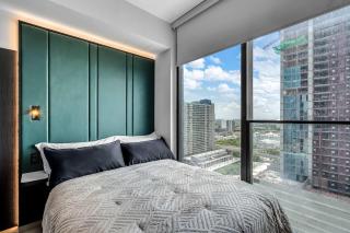 Pied A Terre With Roof Pool - 4