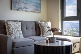 Brand New Luxury Stunning Lake Mountain Views #11 - 6