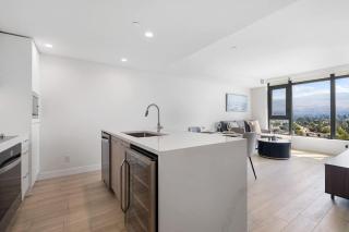 Brand New Luxury Stunning Lake Mountain Views #11 - 2