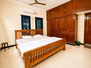 Manomayi - Luxury - Entire 4BHK Family Villa Spacious 4500 Sqft Duplex - 6