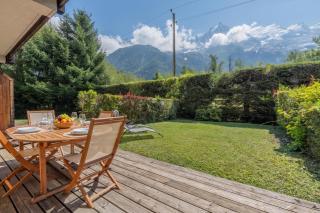 Apt Les Capucins Quiet Chamonix Base w/ Private Garden - Happy Rentals - 1