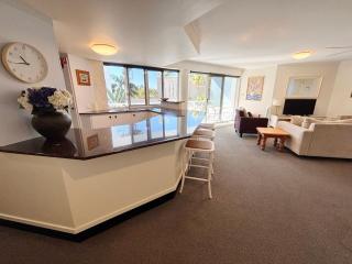 Ocean Shores Apartment 13 - 3