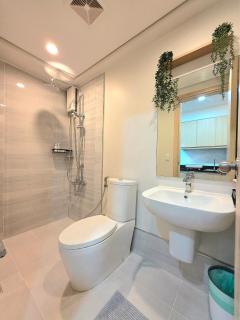 1815T4 Solinea Resort Condo Unit near Ayala Center Cebu - 9