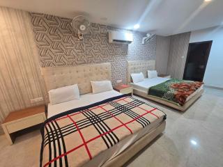 POP 84607E Hotel Tashi - 1