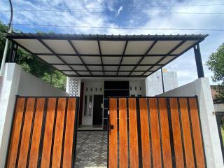 OYO 95348 Kost Baituna Syariah - 2