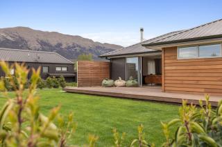 Peaceful Hawea Retreat - 9