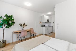 Modern Apartment - AC - 15min to City - 6