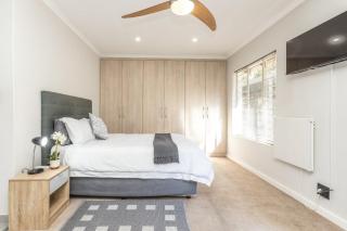 Fourways Executive Studio - Secure, modern unit - 9