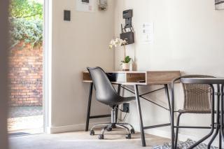 Fourways Executive Studio - Secure, modern unit - 2