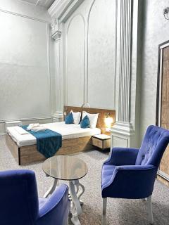 Sweet Art Hotel - 1
