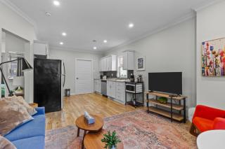 Cozy 2BR Central Home 5 Min to Downtown & George - 1