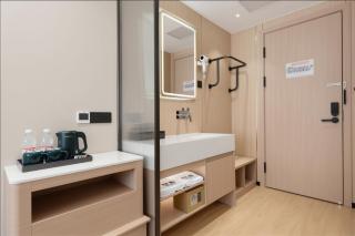 宜诺Plus酒店广州中山大学第一附属医院东山口地铁站店 - 1