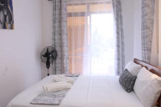 Grey house - 4
