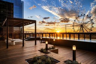 Live Luve - Stylish Docklands Loft - Free Parking, Pool & Gym - 7