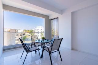 Bianca 2-BR Apartment & Balcony in Larnaca - 8