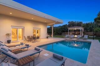 Cielo Hillside Villa - 3
