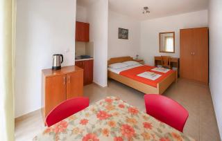 Awesome Apartment In Baska Voda With House Sea View - 7