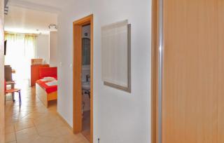 Awesome Apartment In Baska Voda With House Sea View - 2