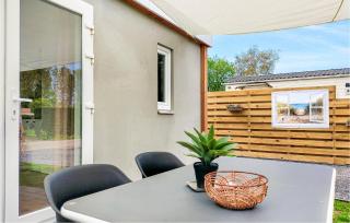2 Bedroom Amazing Home In Heinkenszand - 4