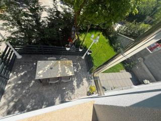 ADUSHI Home - 7