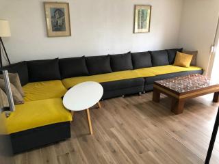 ADUSHI Home - 1