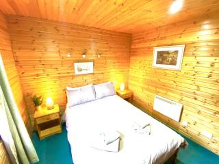 Braemar Lodge Cabins - 5